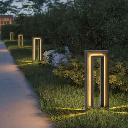 Sustainable Outdoor Solar Garden Light - Image 4